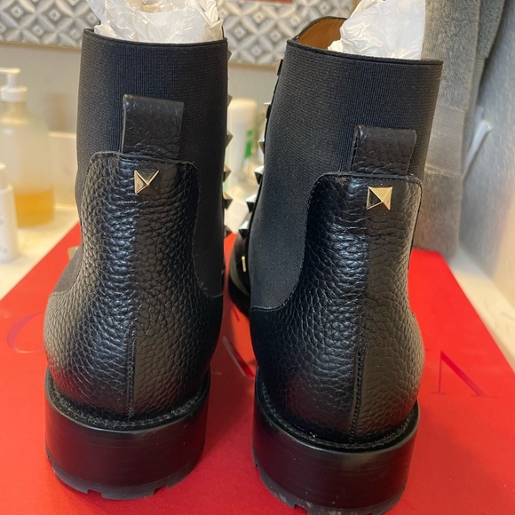 Valentino rockstud Chelsea boot - like new - Picture 4 of 5